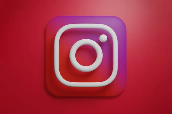 How to use stock photos on Instagram?