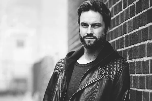 Pixelbuddha Creatives: Robert Marks, a Man behind RuleByArt