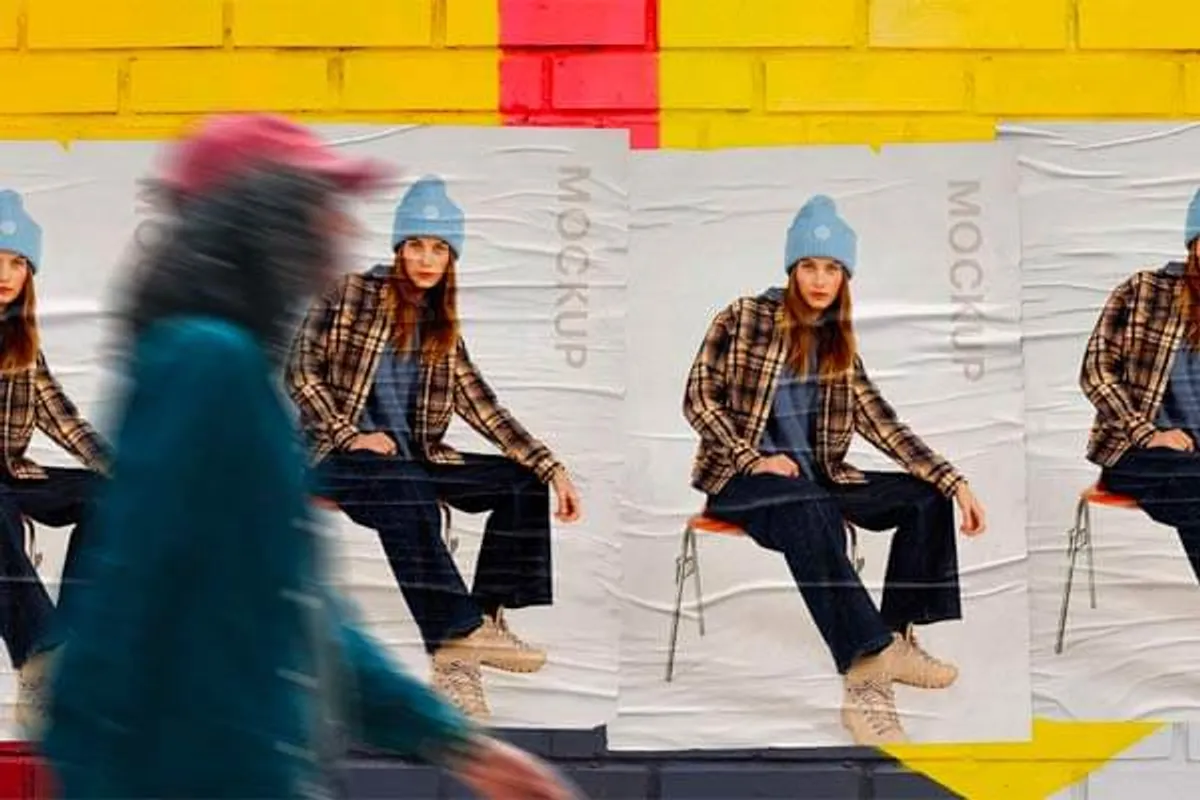 Free Outdoor Glued Posters Mockup